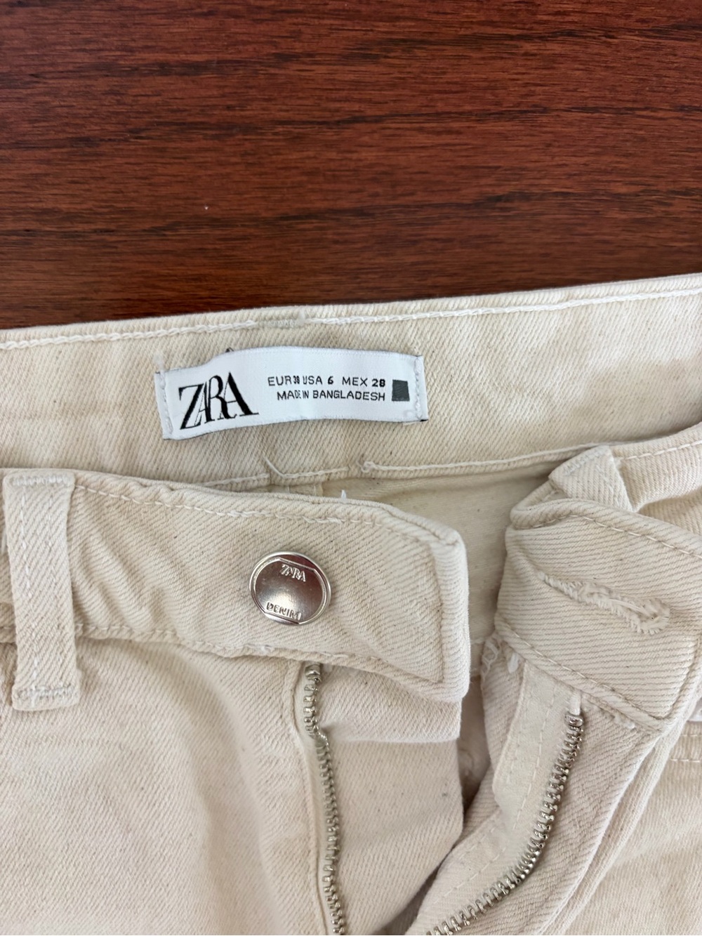 Zara cream off white Cropped Women's Jeans